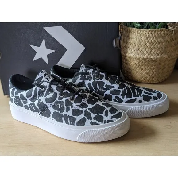 Converse Skid Grip OX Animal Print Unisex Low Top Sneakers W7.5 M6