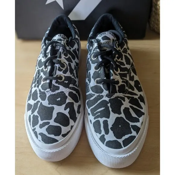Converse Skid Grip OX Animal Print Unisex Low Top Sneakers W7.5 M6
