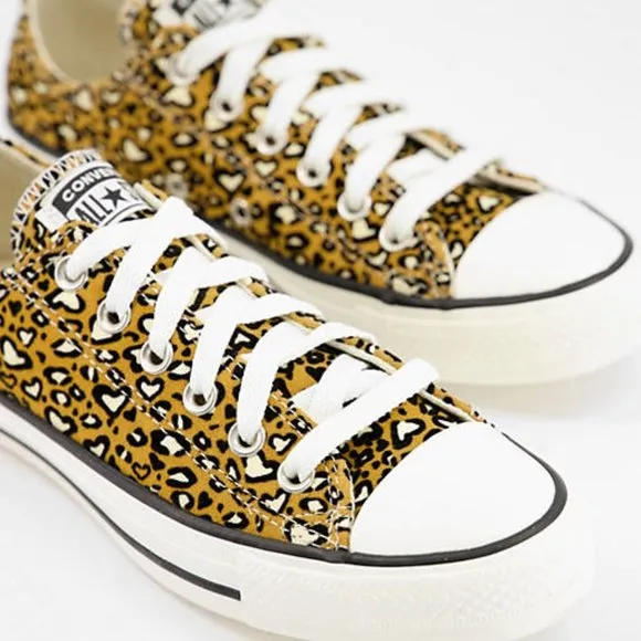 Converse Sneakers - Price Firm
