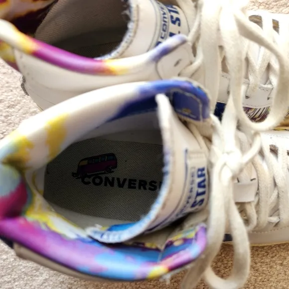 Converse White High-Top Sneakers with Blue Star 7