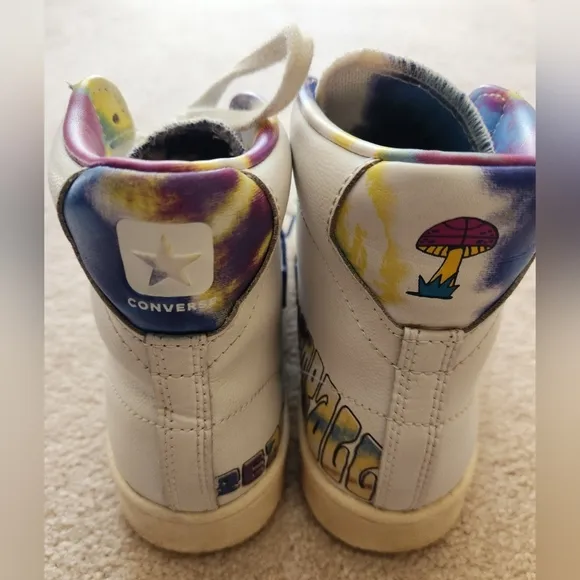 Converse White High-Top Sneakers with Blue Star 7