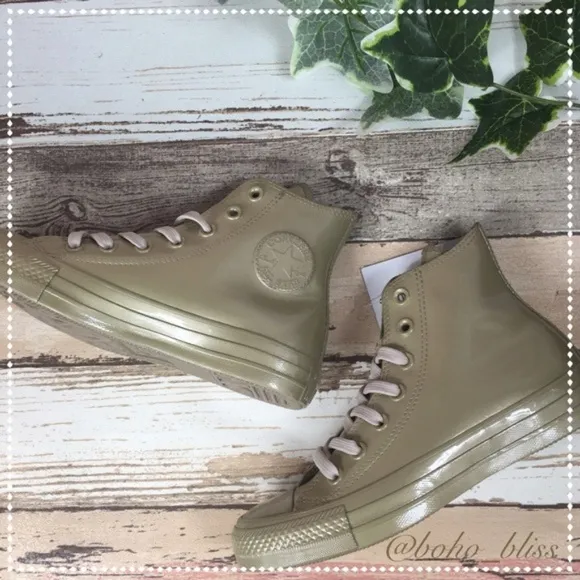 CONVERSE | Women’s Gold Rubber High Top Sneakers NEW