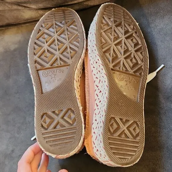 Converse Size 8 Sneakrts Women's Lace-Up Sneakers Espadrilles Frayed Excellent