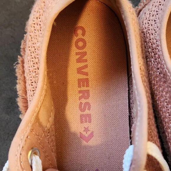 Converse Size 8 Sneakrts Women's Lace-Up Sneakers Espadrilles Frayed Excellent