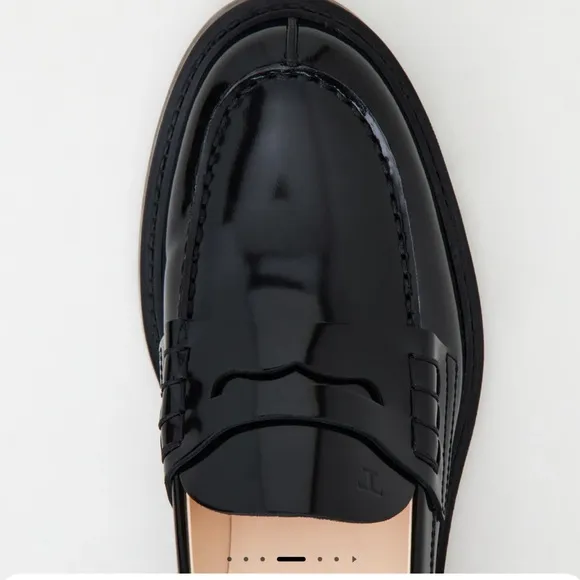 COPY - EUC Tods black  patent leather women's size 10 black penny loafers