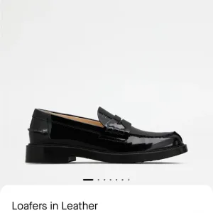 COPY - EUC Tods black  patent leather women's size 10 black penny loafers