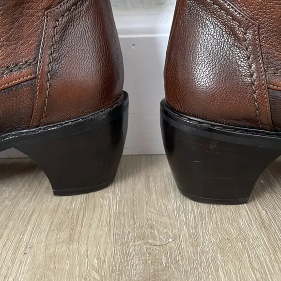 COPY - NWOT $450 Stuart Weitzman Heeled High Brown Leather Laced Boots