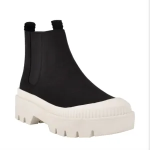 COPY - NWT MARC FISHER Libbi Lugsole/Chunky Booties - Sz 9.5