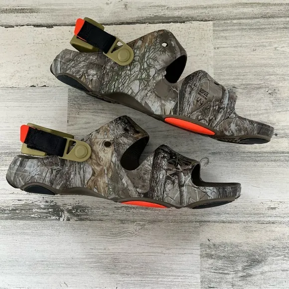 CROCS Men’s Size 12 Realtree X All Terrain Slip On Open Toe Camo Sandals NWOT