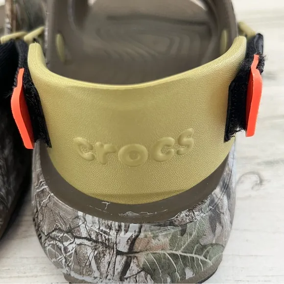 CROCS Men’s Size 12 Realtree X All Terrain Slip On Open Toe Camo Sandals NWOT