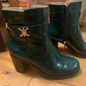 Crown &amp; Ivy Embossed Leather Green Chunky Booties