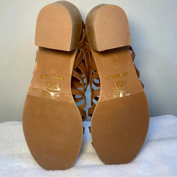 Crown Vintage Brown Leather Gladiator Sandals. Stacked wood heel, women’s  9.5