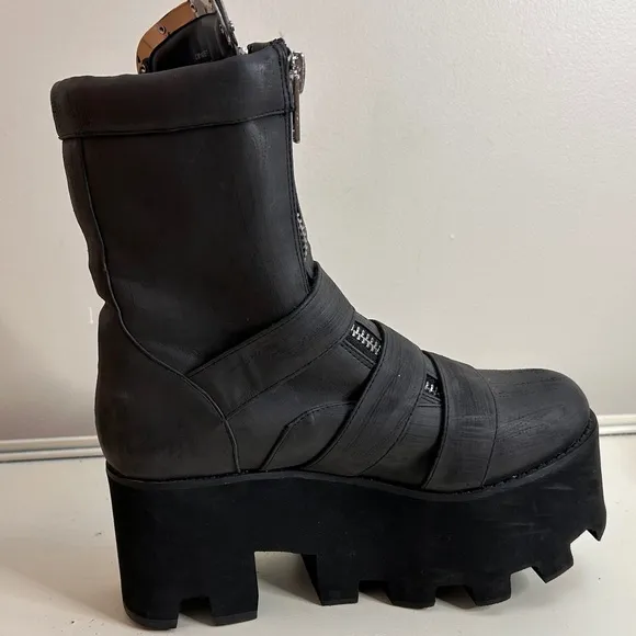 CURRENT MOOD MADE IN HELL DOLLS KILL GOTH BLACK CHUNKY HEELPLATFORM BOOTS SIZE 8
