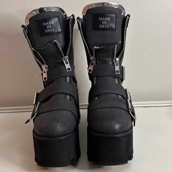 CURRENT MOOD MADE IN HELL DOLLS KILL GOTH BLACK CHUNKY HEELPLATFORM BOOTS SIZE 8