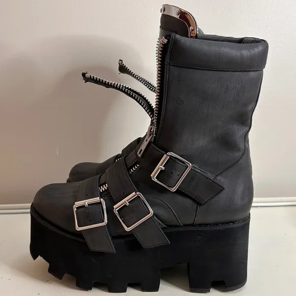 CURRENT MOOD MADE IN HELL DOLLS KILL GOTH BLACK CHUNKY HEELPLATFORM BOOTS SIZE 8