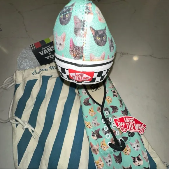 Custom Van’s | One of a Kind | Men’s Size 14 Cat Print Sneakers (NWT)