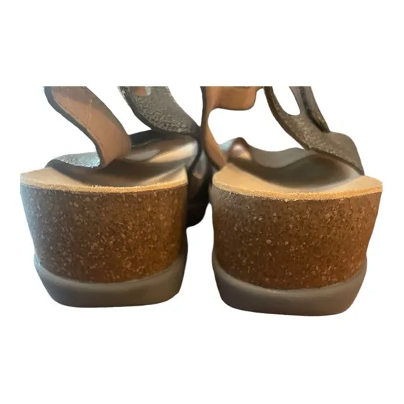 Dansko Marcy Metallic Pewter Open Toe Sling Back Wedge Leather Sandals Size 9