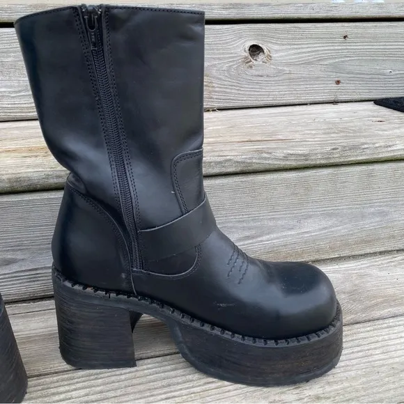 Destroy 90s Y2K Chunky Chonk Goth Black Leather Platform Boots 9
