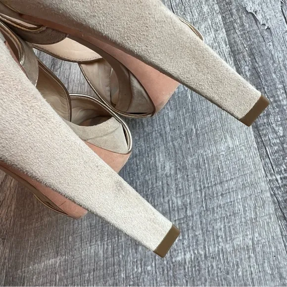 DIANE VON FURSTENBERG Julia Tan Suede Open Toe Sandals Size 7.5M