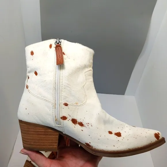 Dingo Hair We Go Genuine Calf Hair Ankle Boots, NEW,‎ Size 9