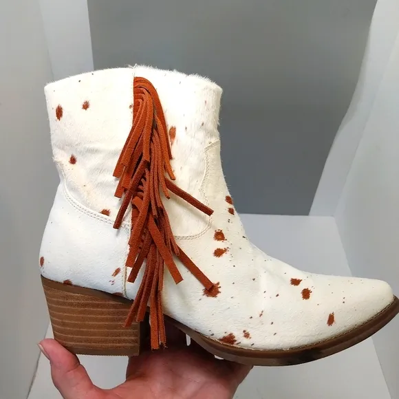Dingo Hair We Go Genuine Calf Hair Ankle Boots, NEW,‎ Size 9
