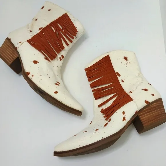 Dingo Hair We Go Genuine Calf Hair Ankle Boots, NEW,‎ Size 9