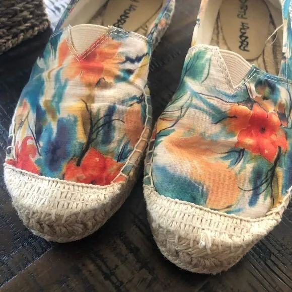 Dirty Laundry Tropical Floral Platform Espadrilles