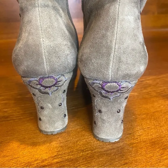 Donald J Pliner gray suede tall boots wedge heel purple butterfly embroidery 8.5