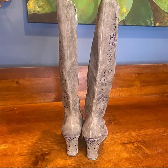 Donald J Pliner gray suede tall boots wedge heel purple butterfly embroidery 8.5