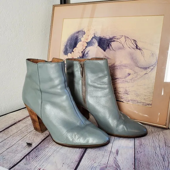 Donald J Pliner Swift Grey Ankle Boot