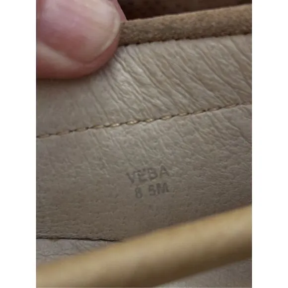 Donald j Pilsner Men’s VEBA-40 Sand suede slip-on loafers, SZ 8.5M