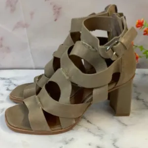 Donald Pliner Izze (Light Bronze) Women's Sandals Size 6