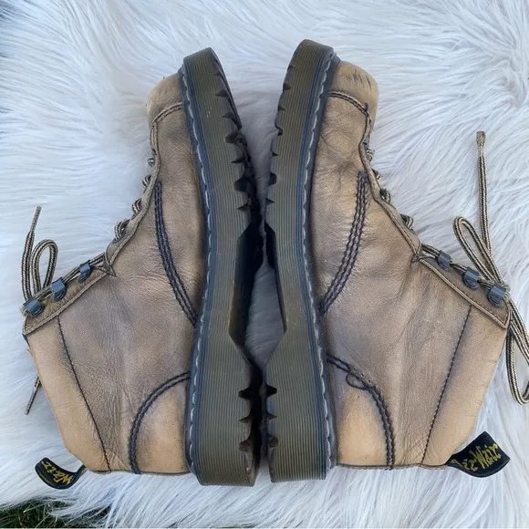 Dr Marten Chunky 8287 smoke air wair boots 43