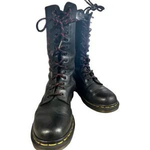 Dr. Martens 1B99 VIRGINIA LEATHER MID CALF BOOTS Size 7