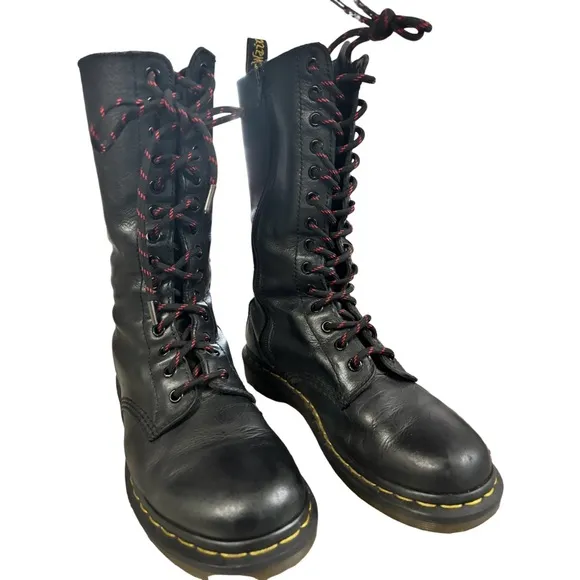 Dr. Martens 1B99 VIRGINIA LEATHER MID CALF BOOTS Size 7