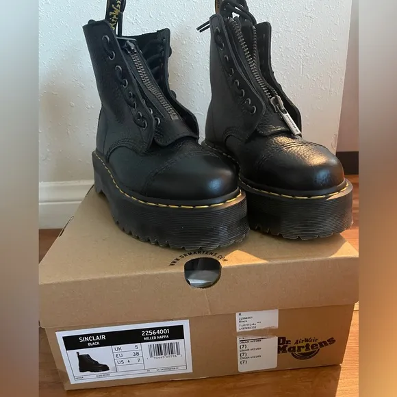 Dr. Martens Black Sinclair Boots