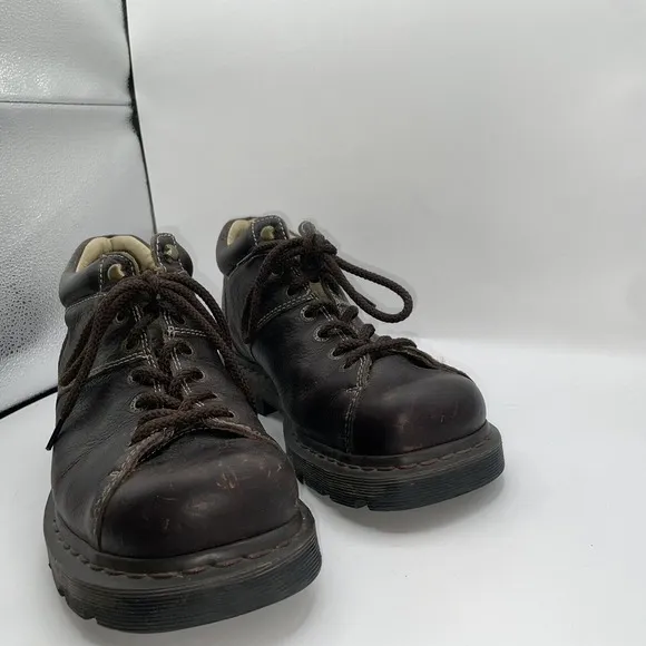 Dr. Martens Mens Sz 11 Brown Pebbled Leather 6 Eye Ankle Boots Y2K chunky sole