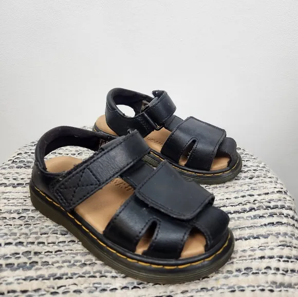Dr. Martens Moby ll Sandals Toddler Size 9.