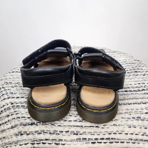Dr. Martens Moby ll Sandals Toddler Size 9.