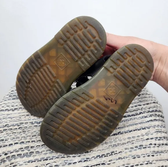 Dr. Martens Moby ll Sandals Toddler Size 9.