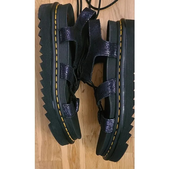 Dr. Martens The Nartilla II Iridescent Crackle Lace up Leather Sandal Size 10