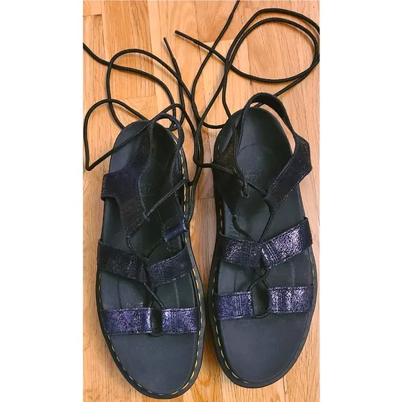 Dr. Martens The Nartilla II Iridescent Crackle Lace up Leather Sandal Size 10