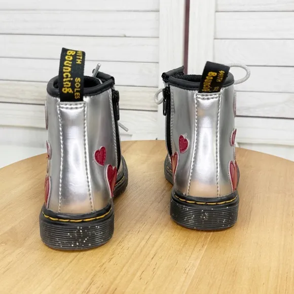 Dr. Martens Toddler 1460 Glitter Hearts Patent Leather Lace Up Boots Silver 8