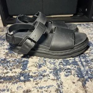 Dr. Martens Voss Soft Wair Black Leather Strap Platform Sandals Size 10