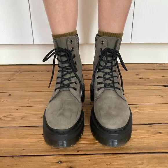 Dr. Martens Jadon Nickel Gray Platform Zip Nubuck Boots Women's Size 8 NEW
