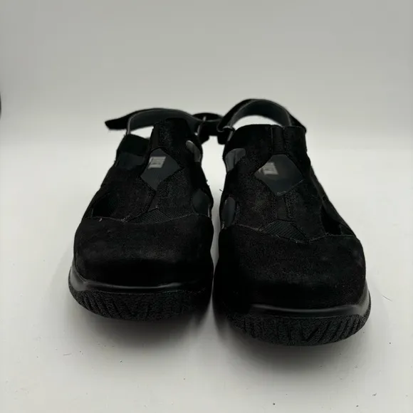 Drew Women’s 9WW Black Leather Strappy Smiles Sandals Flats