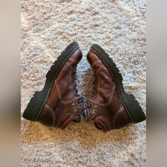 Dr.Martens 9352 Vintage Chunky Heel Lace-Up‎ Leather Brown Boots Made In England