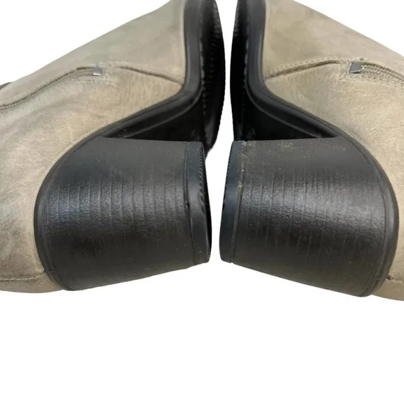 Ecco Booties Womens 5.5 Beige Chunky Heel Ankle Boots Nubuck Leather Buckle Zip