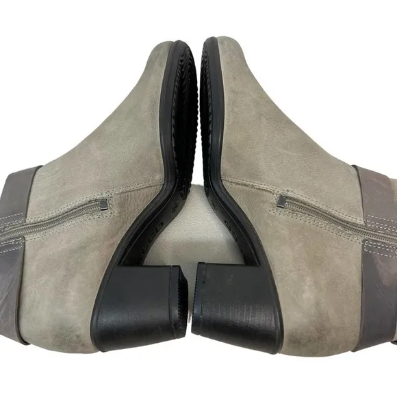 Ecco Booties Womens 5.5 Beige Chunky Heel Ankle Boots Nubuck Leather Buckle Zip