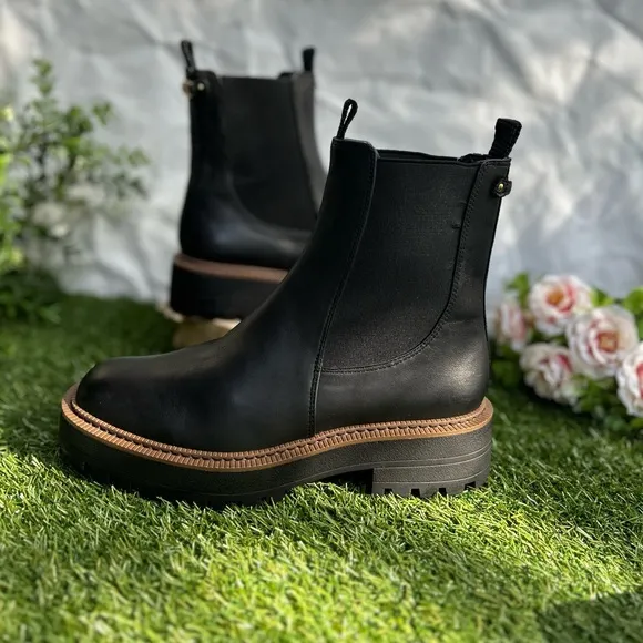 EDELMANLaguna Chelsea boots black size 7.5 gently used$205